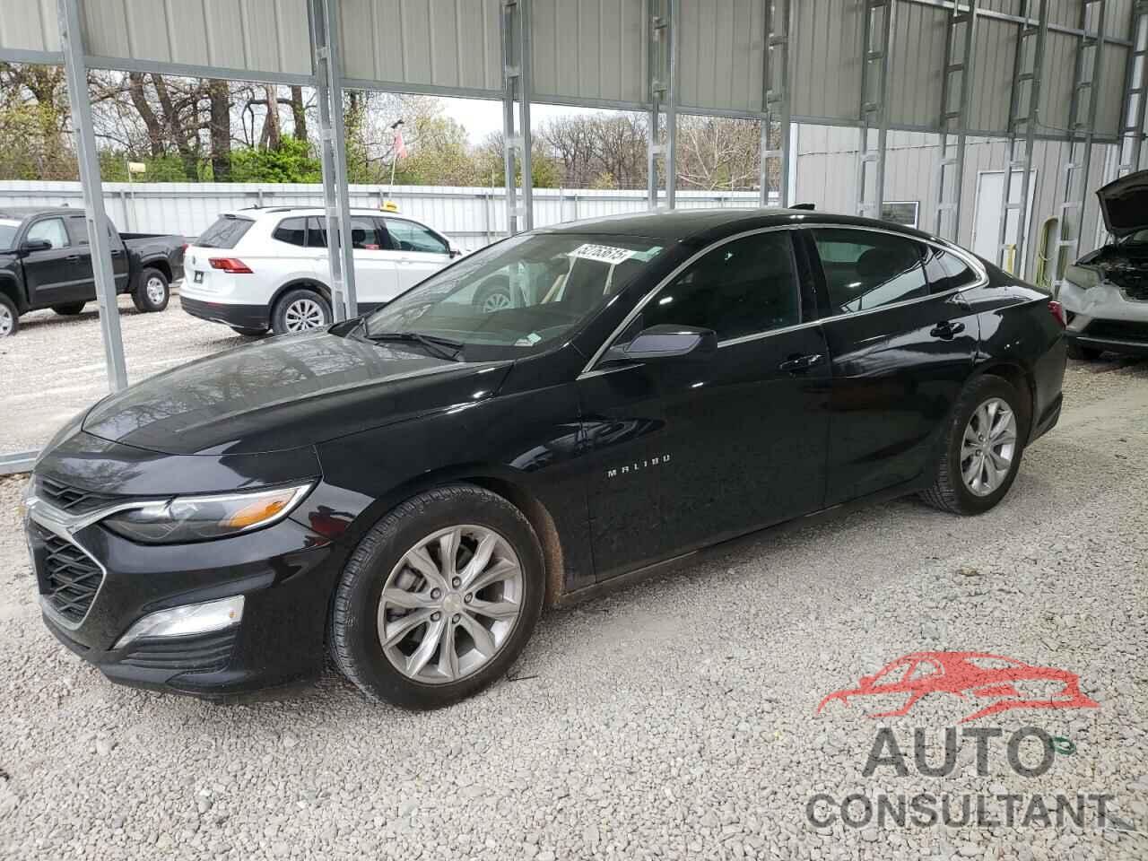 CHEVROLET MALIBU 2021 - 1G1ZD5ST4MF017847