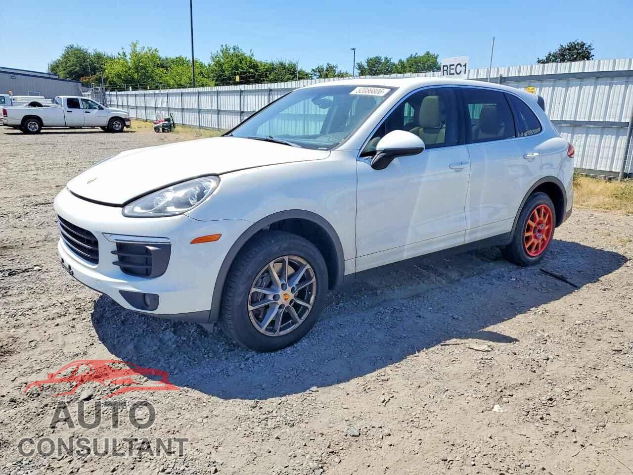 PORSCHE CAYENNE 2016 - WP1AA2A21GLA06426