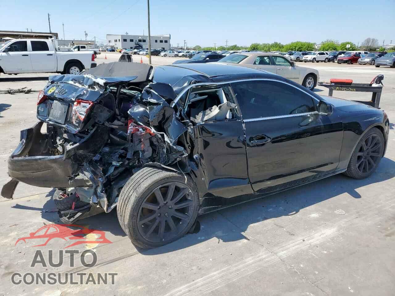 AUDI A5 2012 - WAULFAFR3CA037630