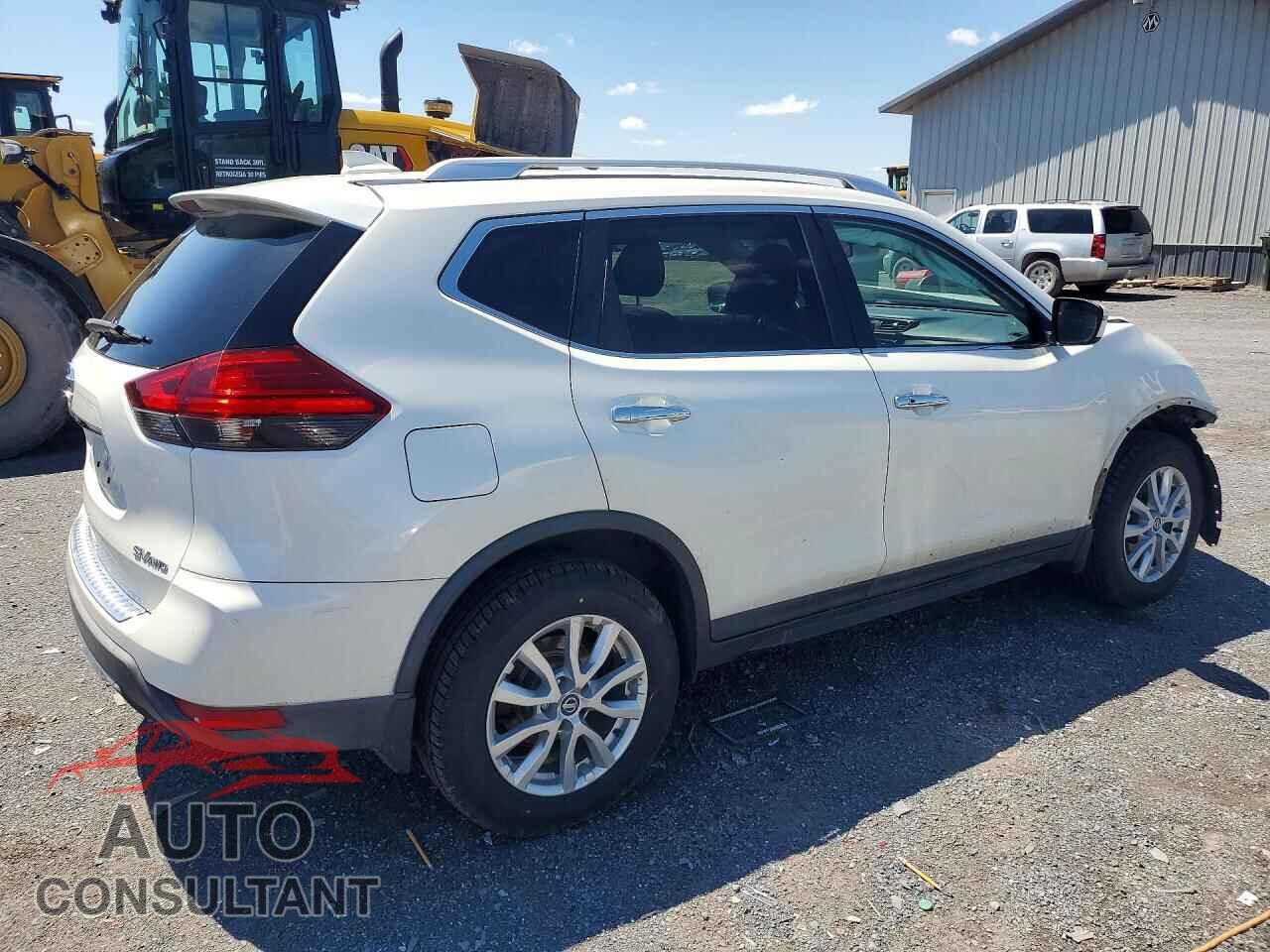 NISSAN ROGUE 2017 - KNMAT2MV9HP612682