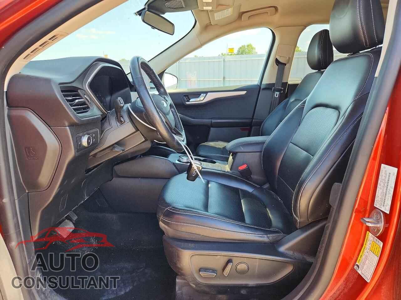 FORD ESCAPE 2020 - 1FMCU0H60LUA00826