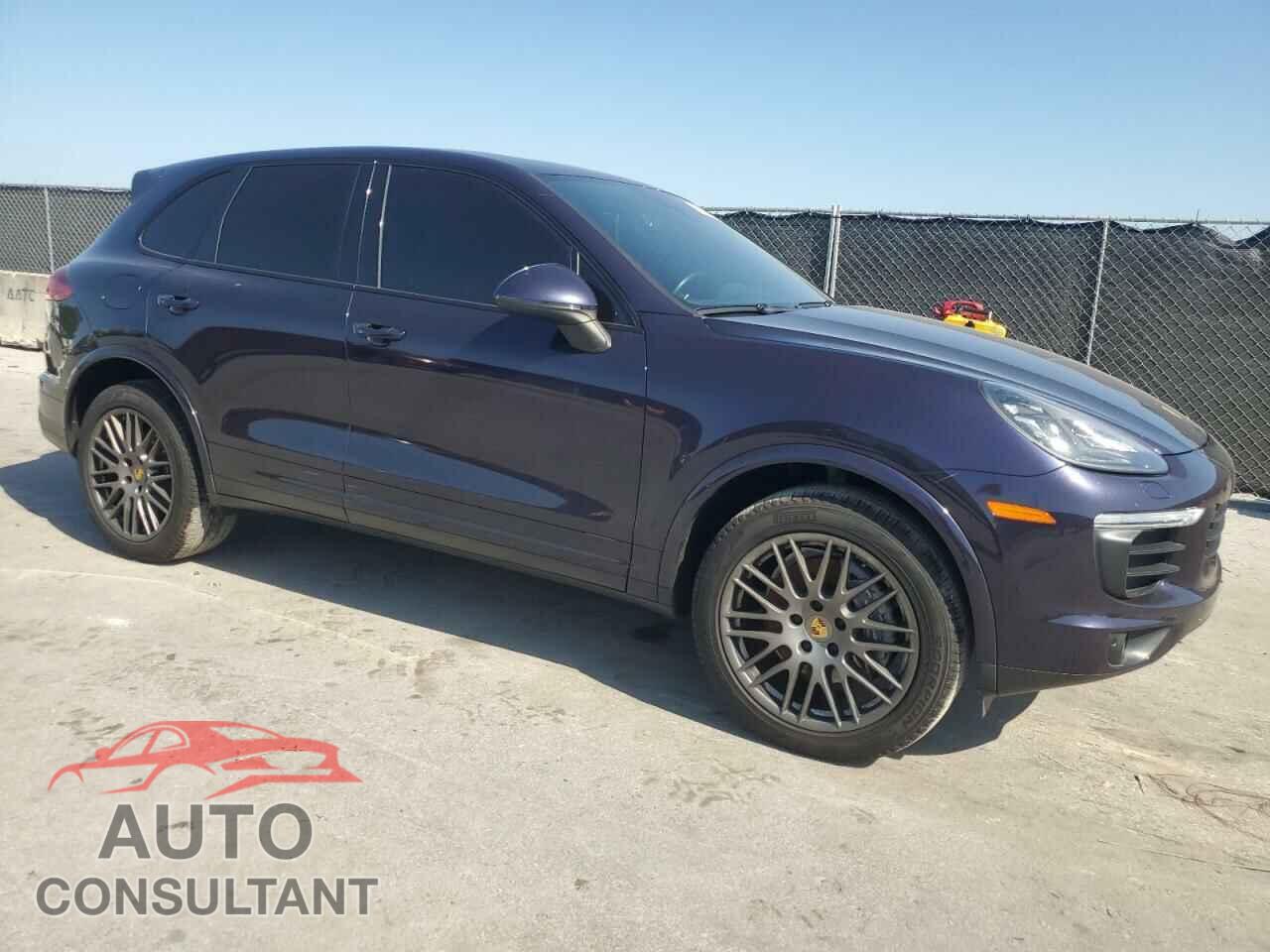 PORSCHE CAYENNE 2017 - WP1AA2A23HKA82754