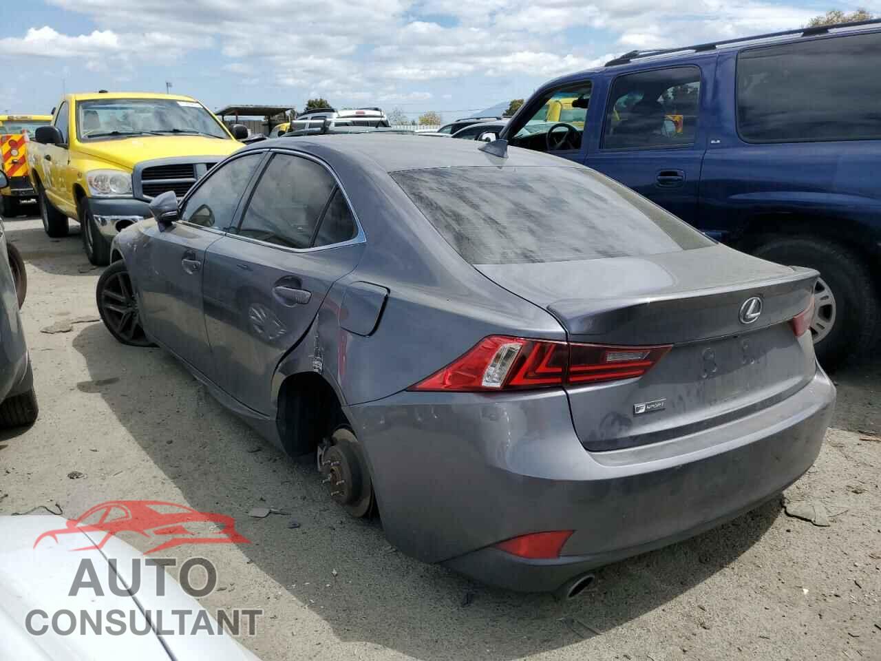 LEXUS IS 2016 - JTHBA1D24G5020299