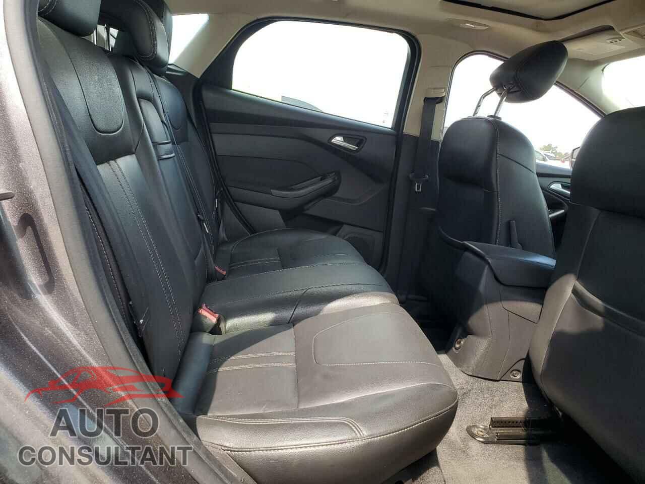 FORD FOCUS 2012 - 1FAHP3M25CL176014