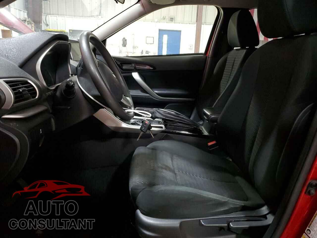 MITSUBISHI ECLIPSE 2018 - JA4AT4AA9JZ068394