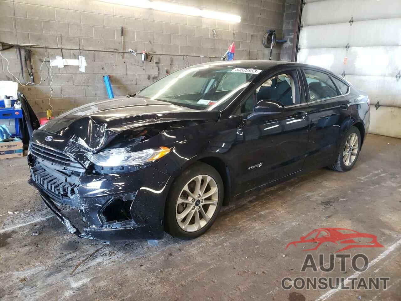 FORD FUSION 2019 - 3FA6P0LU8KR180163