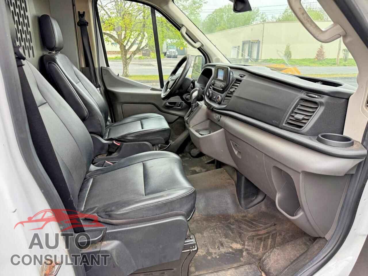 FORD TRANSIT 2020 - 1FTBR1C84LKA03028