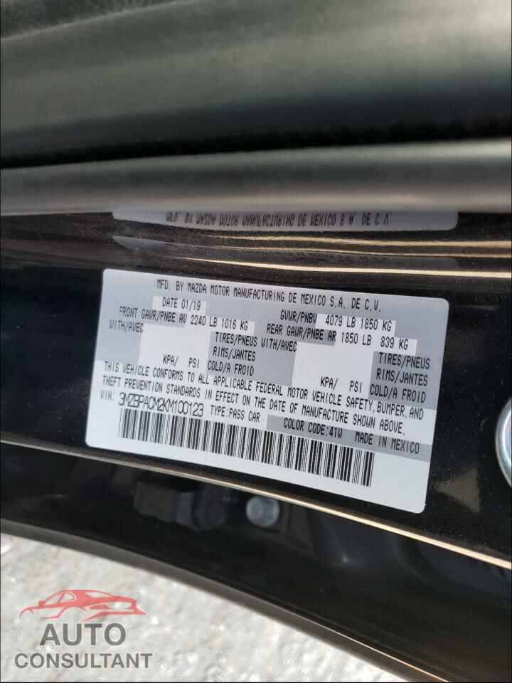MAZDA 3 2019 - 3MZBPACM2KM100123