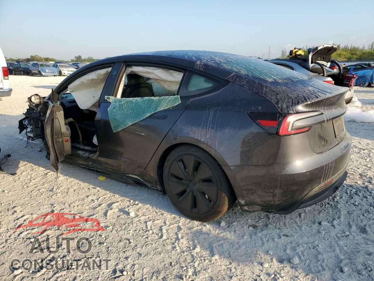 TESLA MODEL 3 2024 - 5YJ3E1EA7RF757613