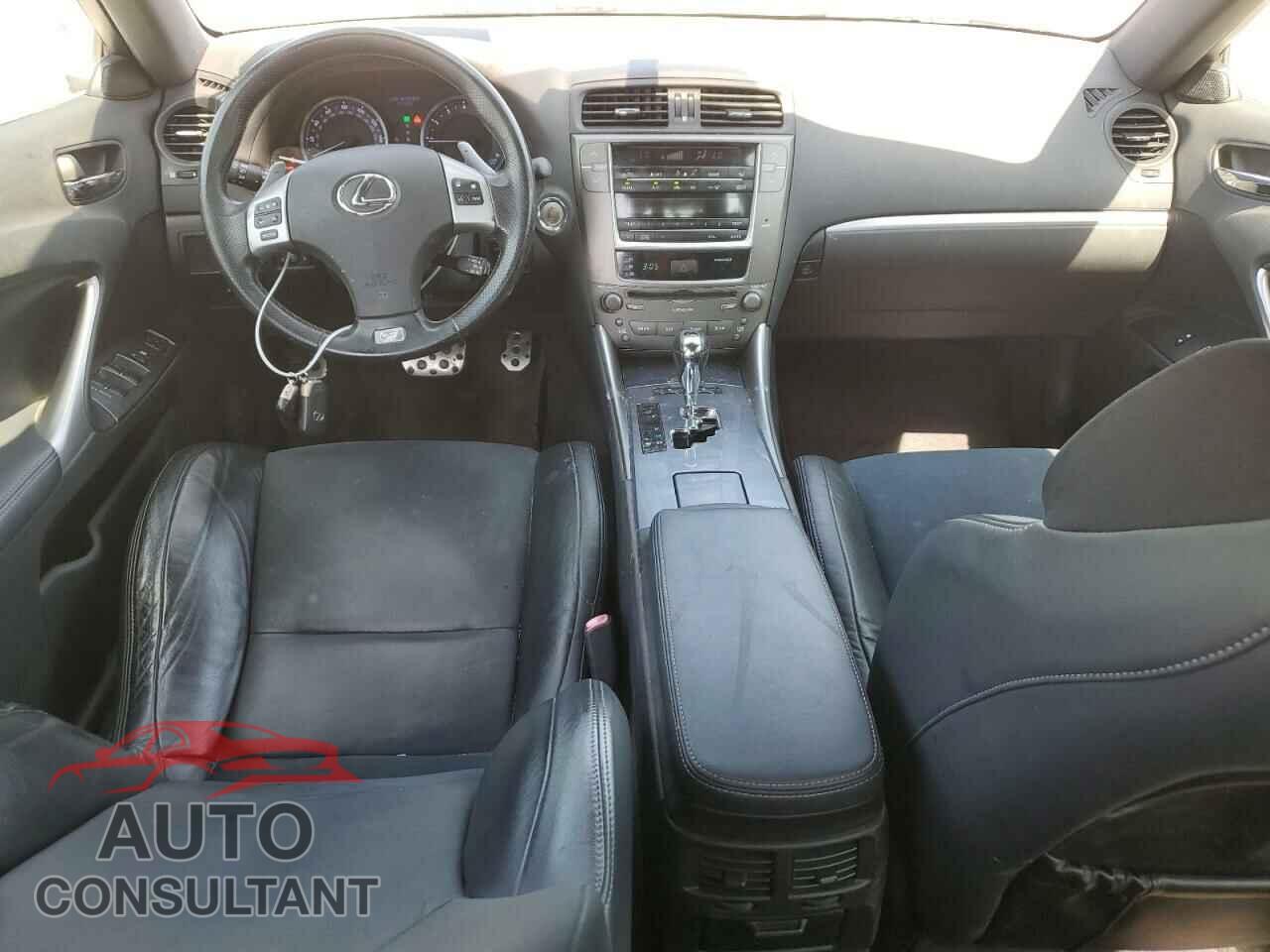 LEXUS IS 2011 - JTHBF5C26B5149664