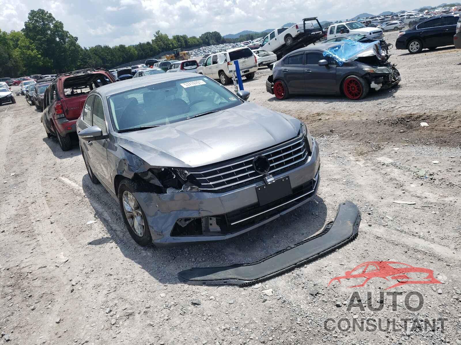 VOLKSWAGEN PASSAT 2017 - 1VWAT7A34HC078463