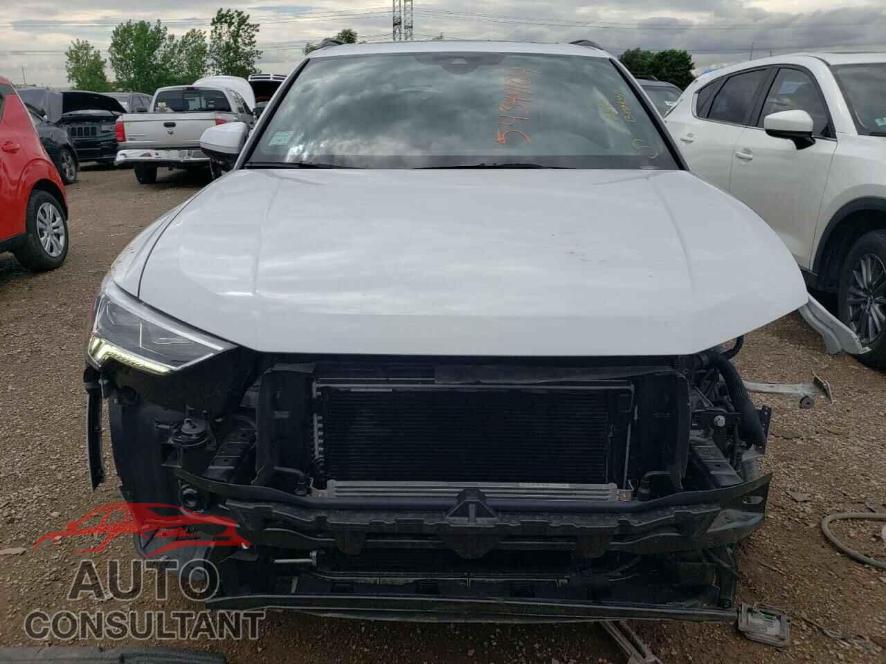 AUDI Q3 2021 - WA1EECF30M1132941