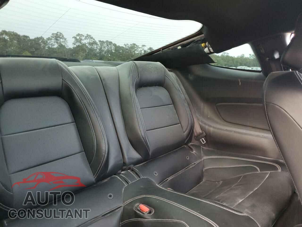 FORD MUSTANG 2023 - 1FA6P8CF1P5301657