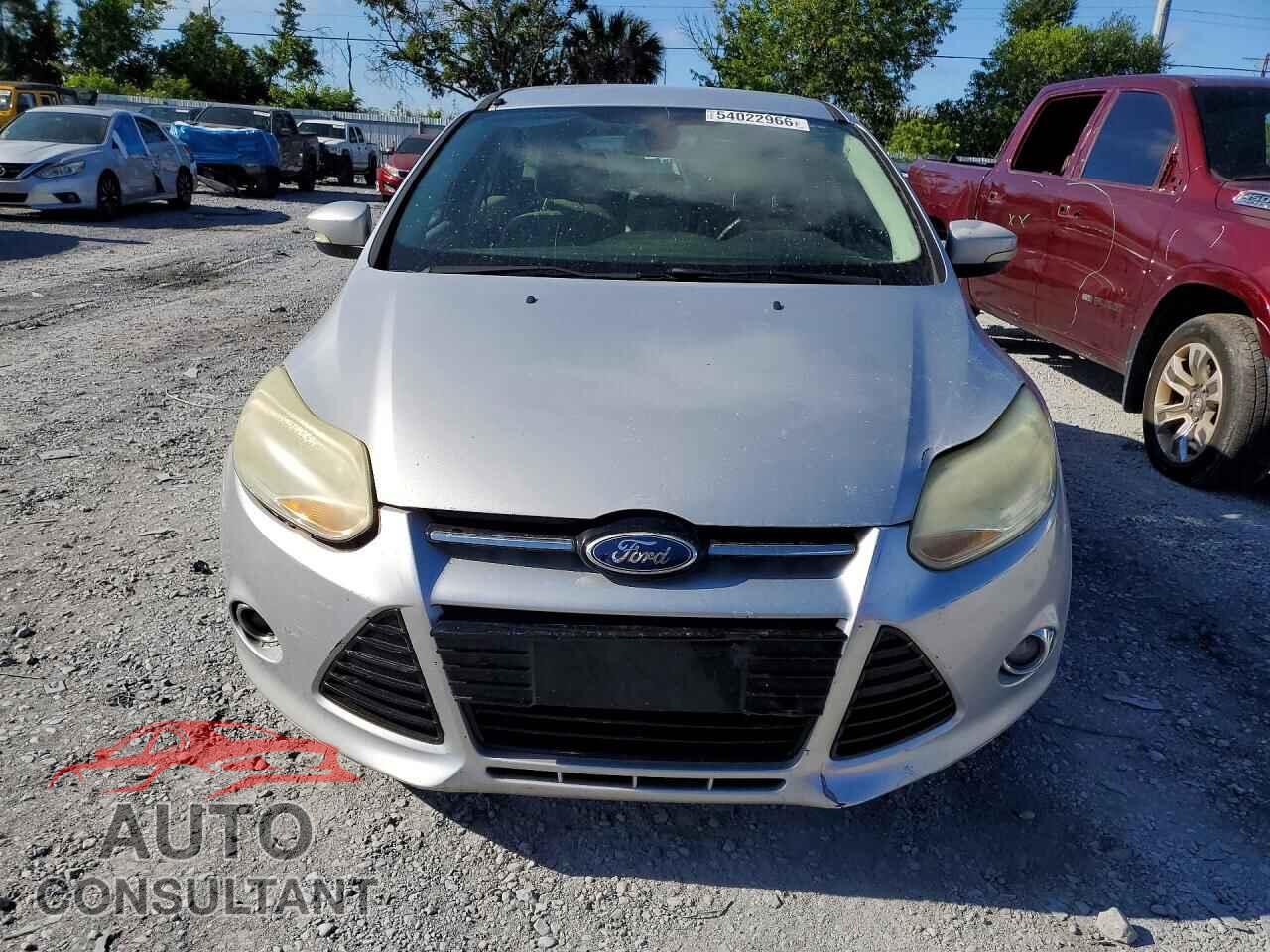 FORD FOCUS 2012 - 1FAHP3M24CL298475