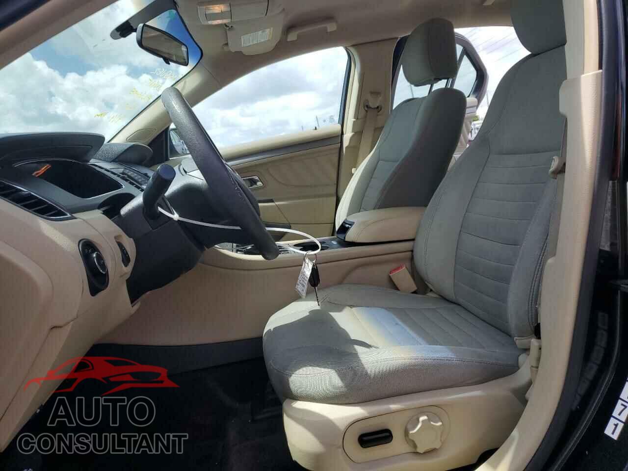 FORD TAURUS 2015 - 1FAHP2D86FG140750