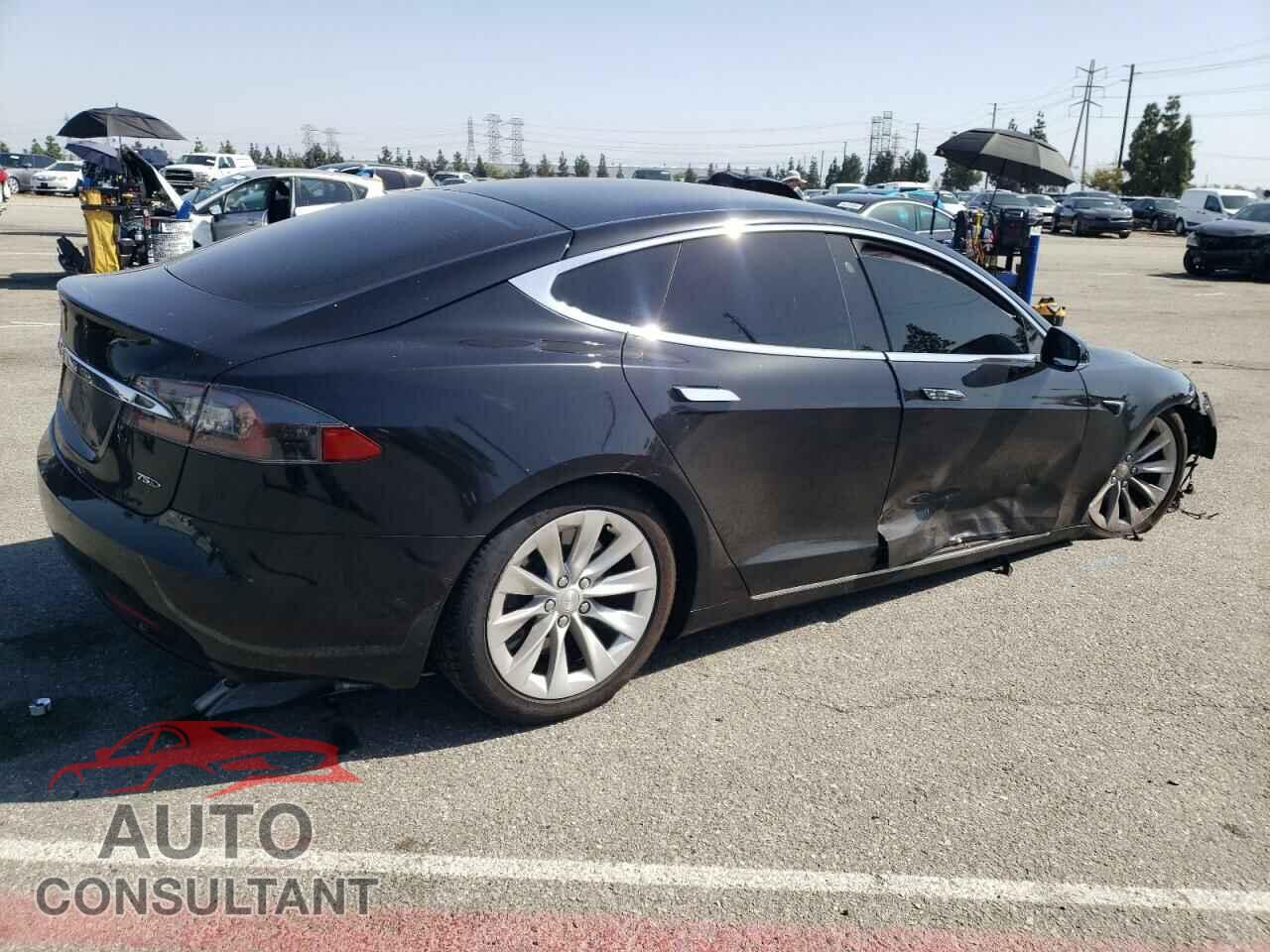 TESLA MODEL S 2018 - 5YJSA1E23JF273748
