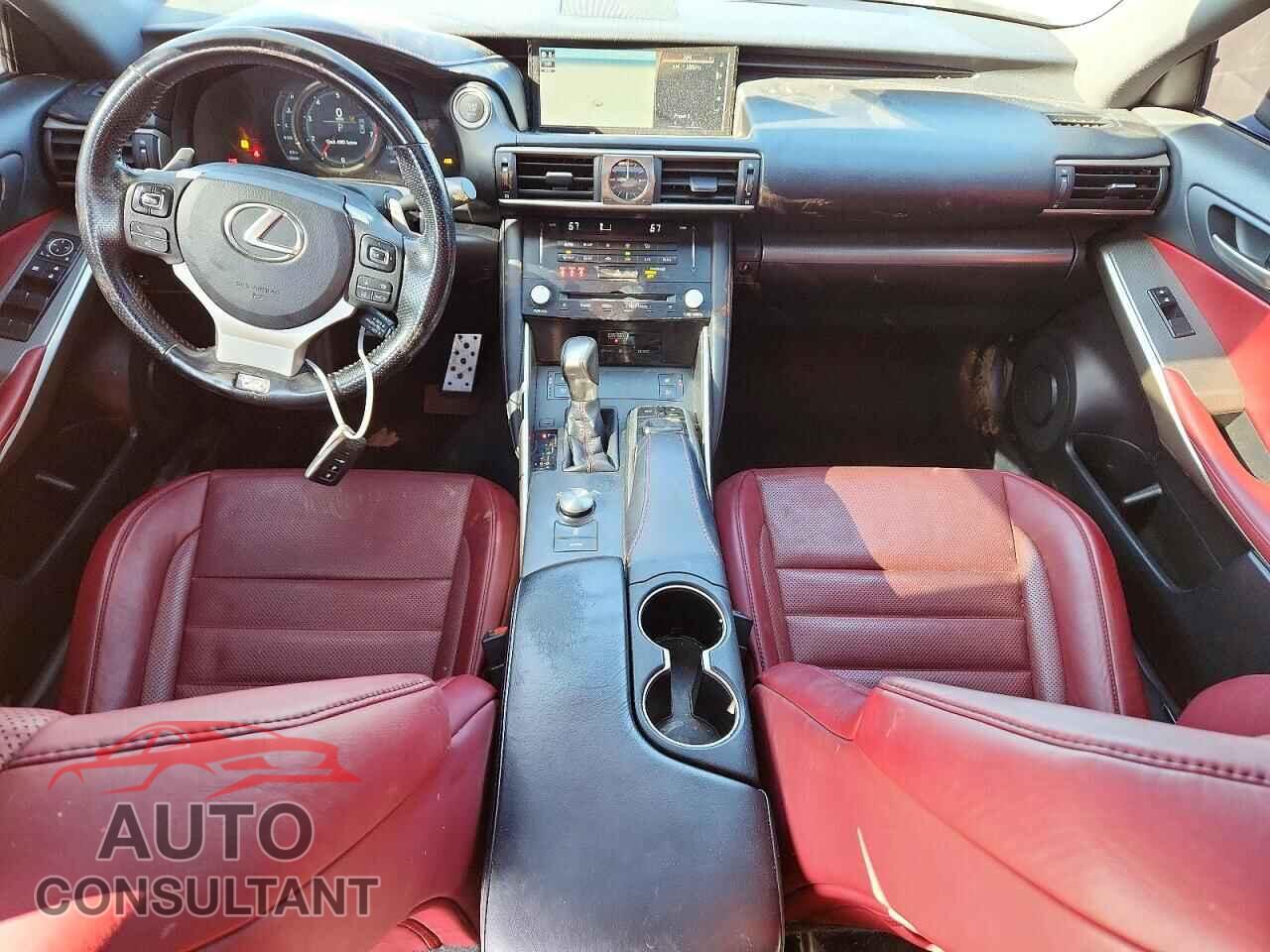 LEXUS IS 2017 - JTHCE1D26H5014045