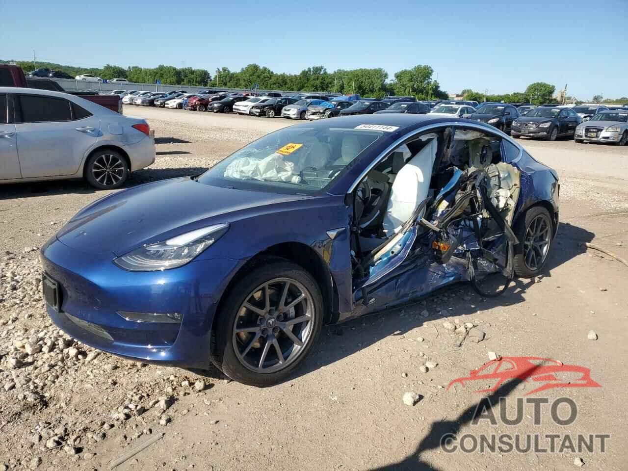 TESLA MODEL 3 2018 - 5YJ3E1EB0JF096567