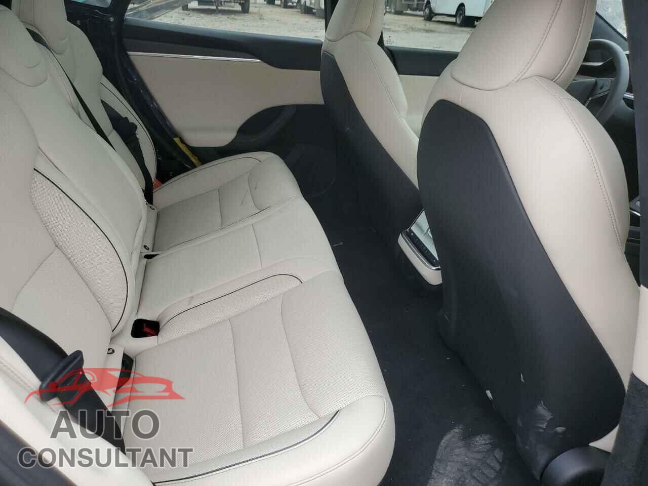 TESLA MODEL S 2023 - 5YJSA1E6XPF521781