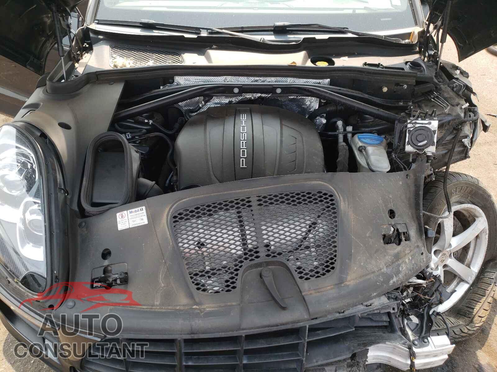 PORSCHE MACAN 2017 - WP1AA2A52HLB01329