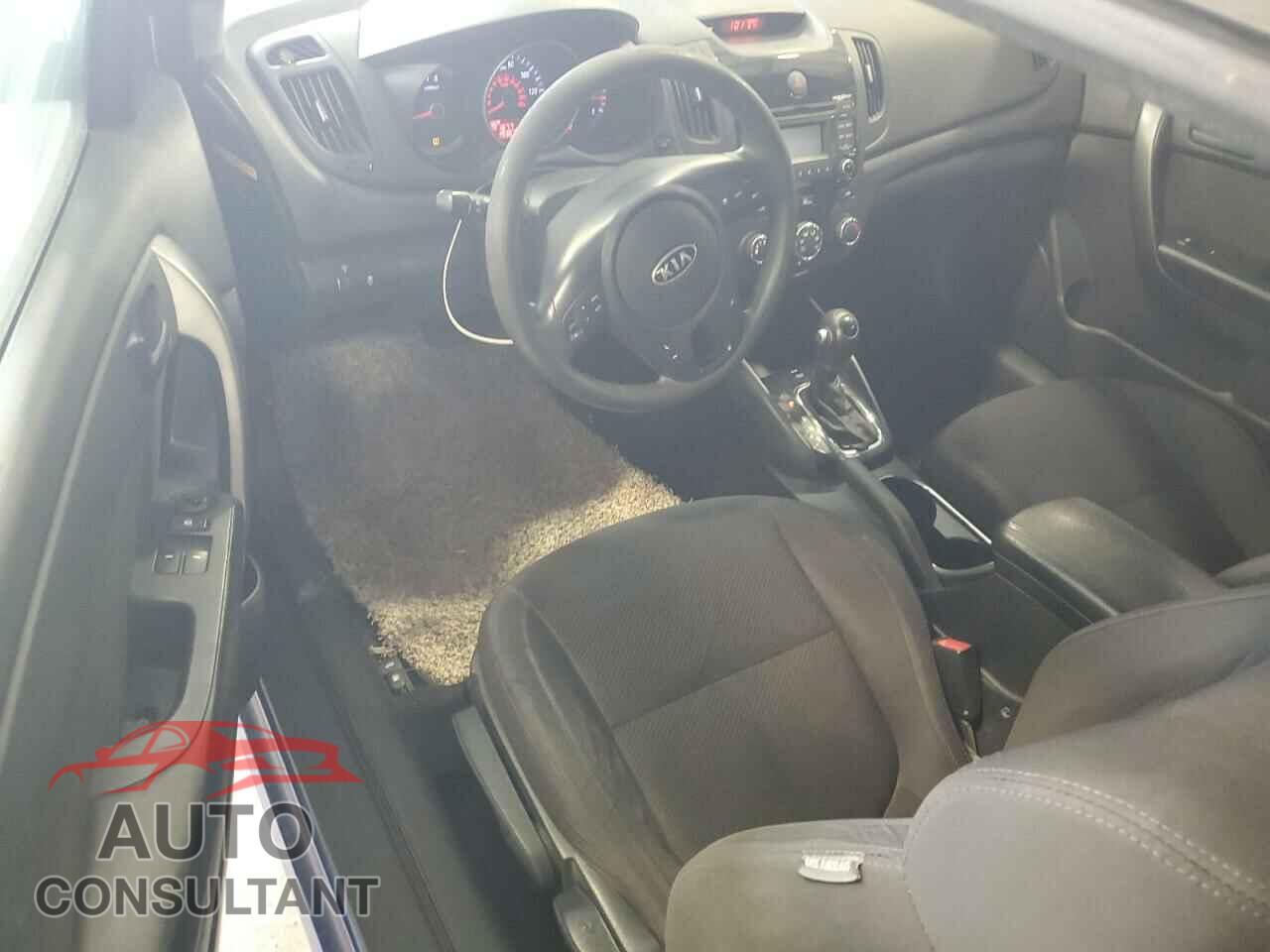 KIA FORTE 2012 - KNAFU6A24C5643778