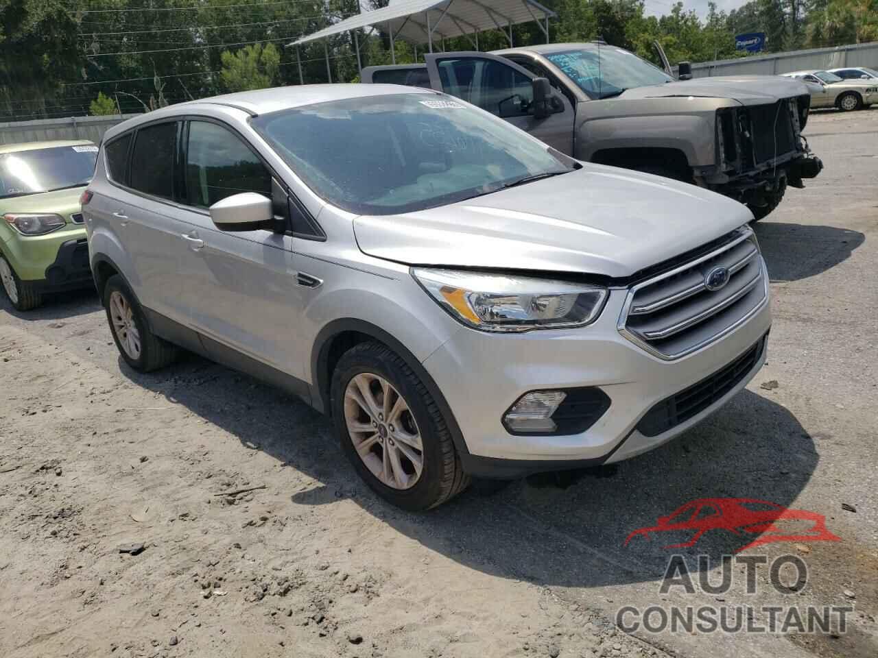 FORD ESCAPE 2017 - 1FMCU0GD1HUA19991