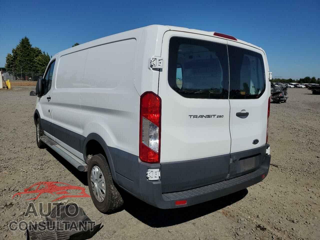 FORD TRANSIT 2017 - 1FTYR1YM4HKB10944