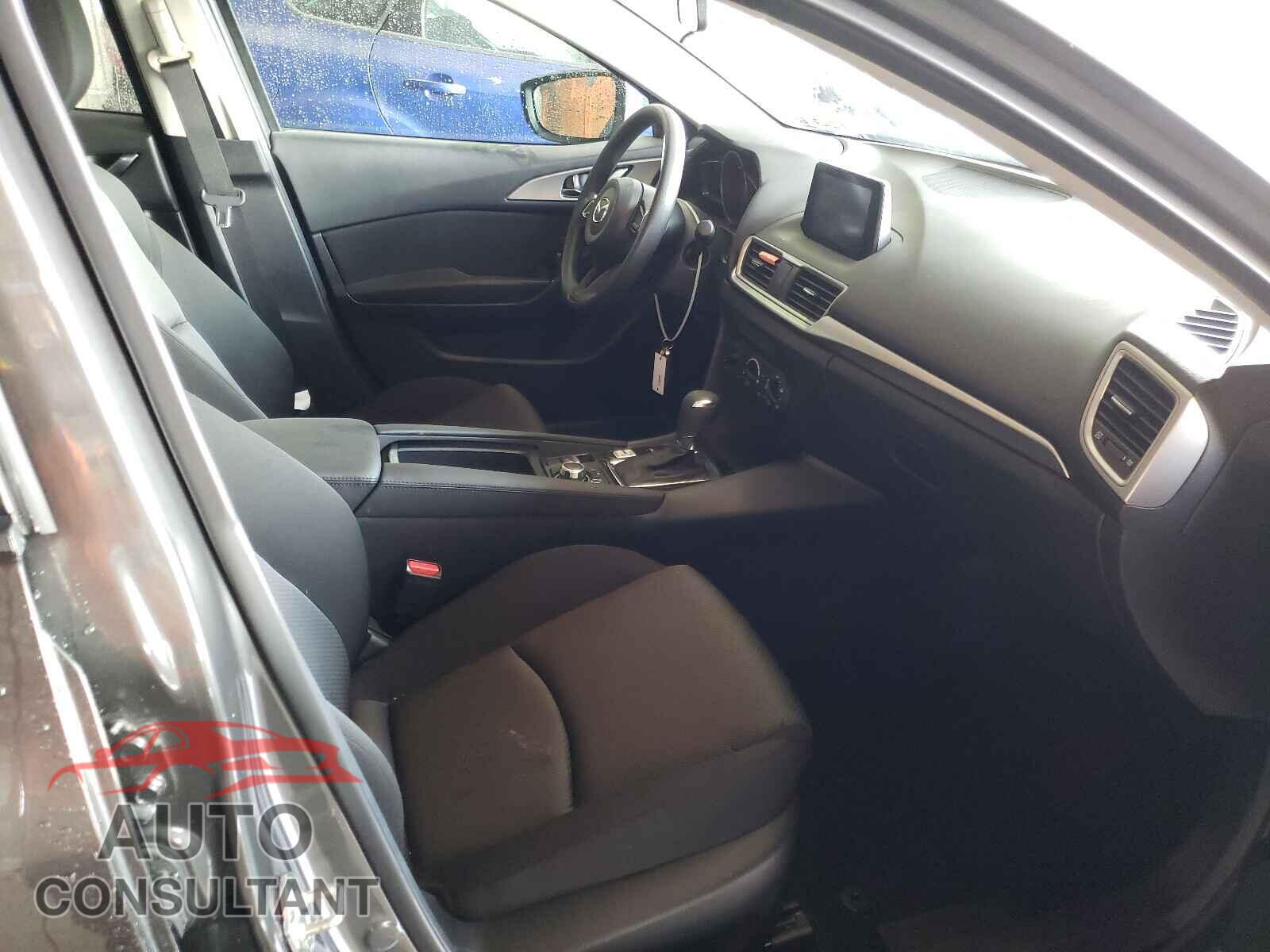 MAZDA 3 2017 - 3MZBN1U76HM145489