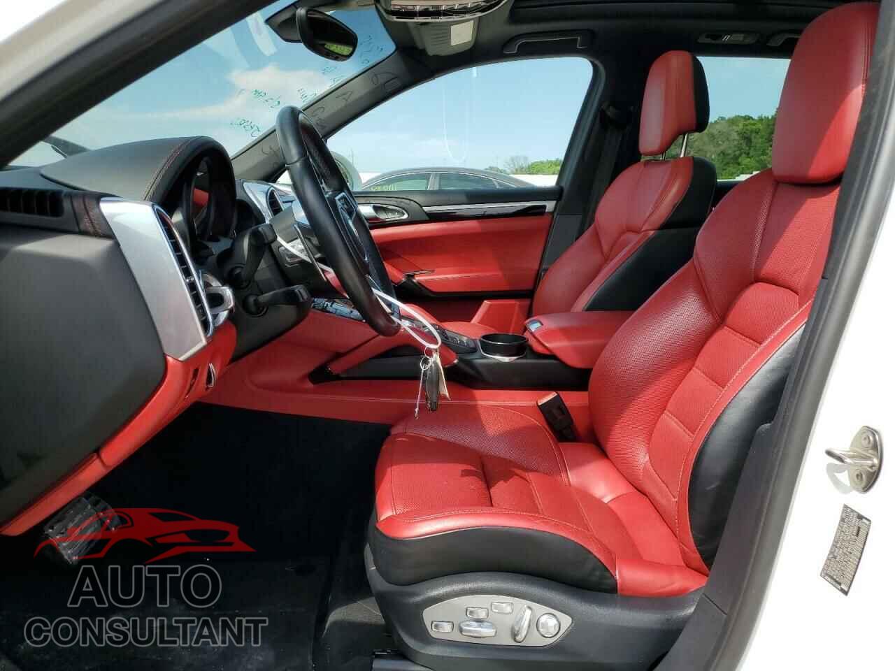 PORSCHE CAYENNE 2016 - WP1AB2A23GLA95512