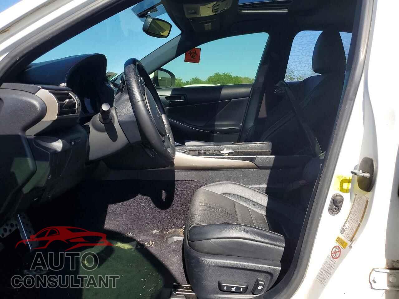 LEXUS IS 2014 - JTHBF1D20E5019133