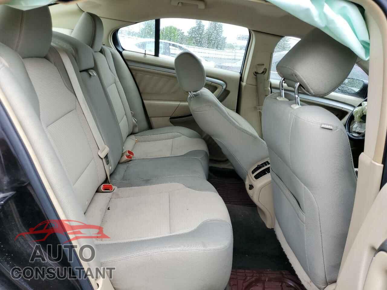 FORD TAURUS 2013 - 1FAHP2E86DG174585