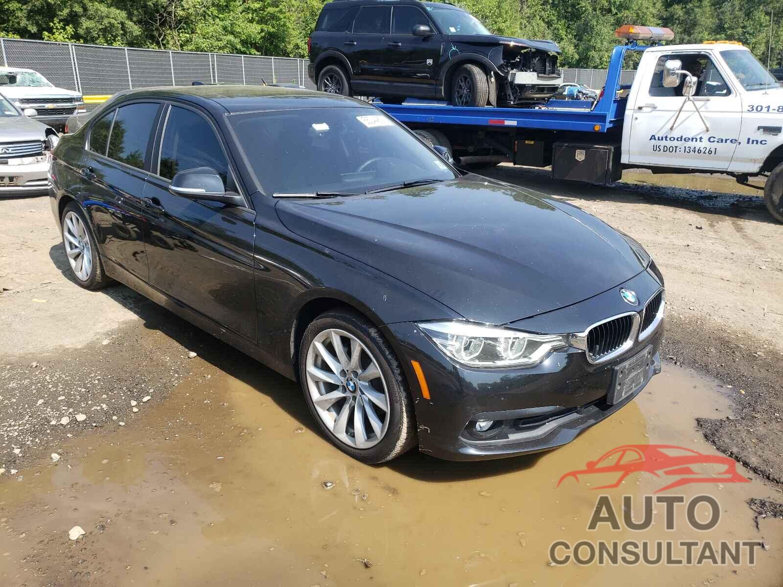 BMW 3 SERIES 2018 - WBA8A3C53JA487163