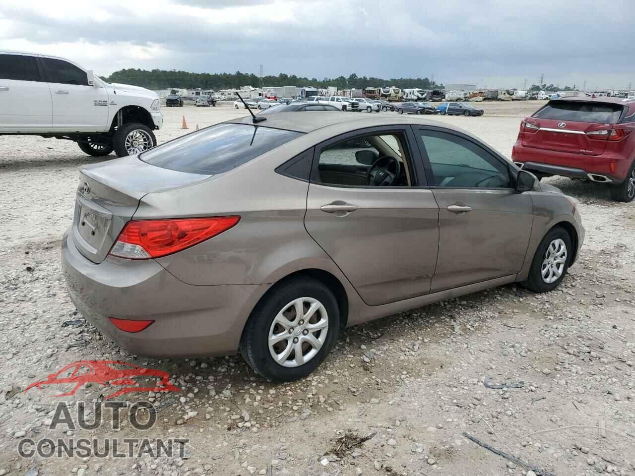 HYUNDAI ACCENT 2013 - KMHCT4AE2DU522872