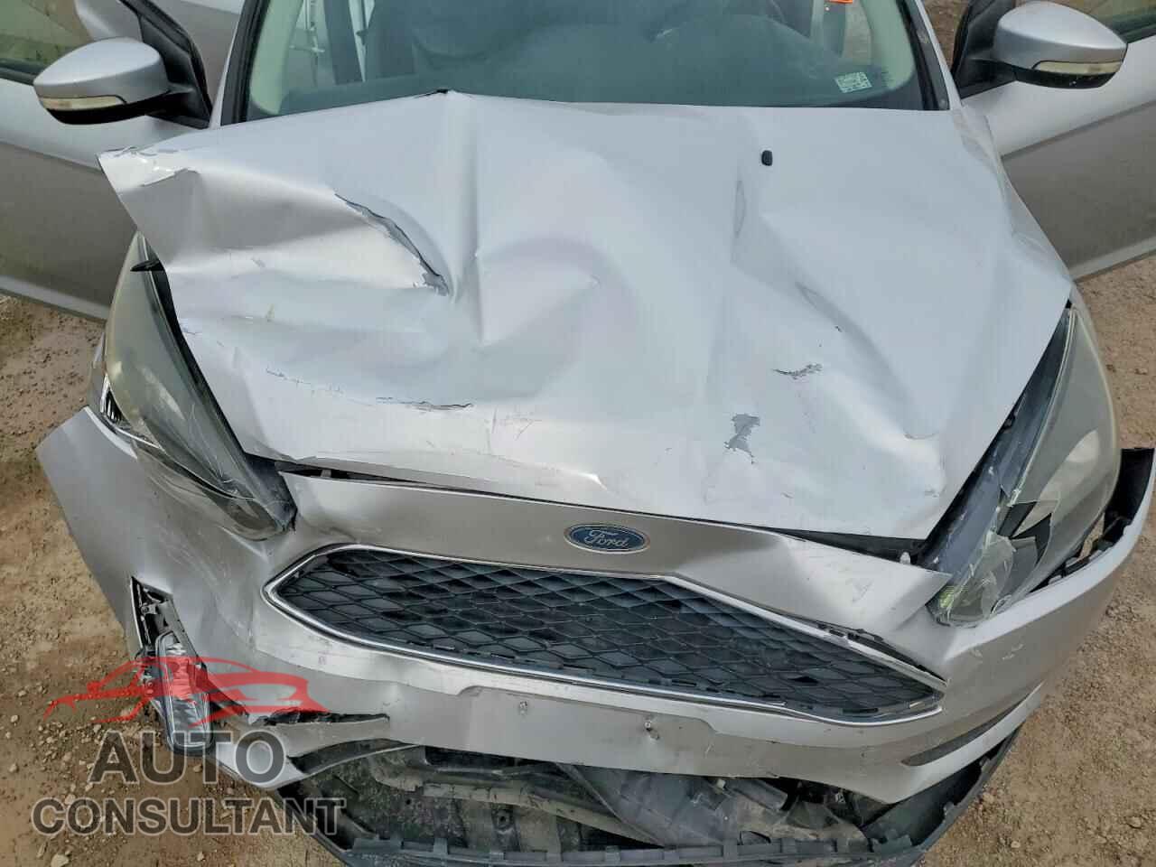 FORD FOCUS 2015 - 1FADP3F29FL256707