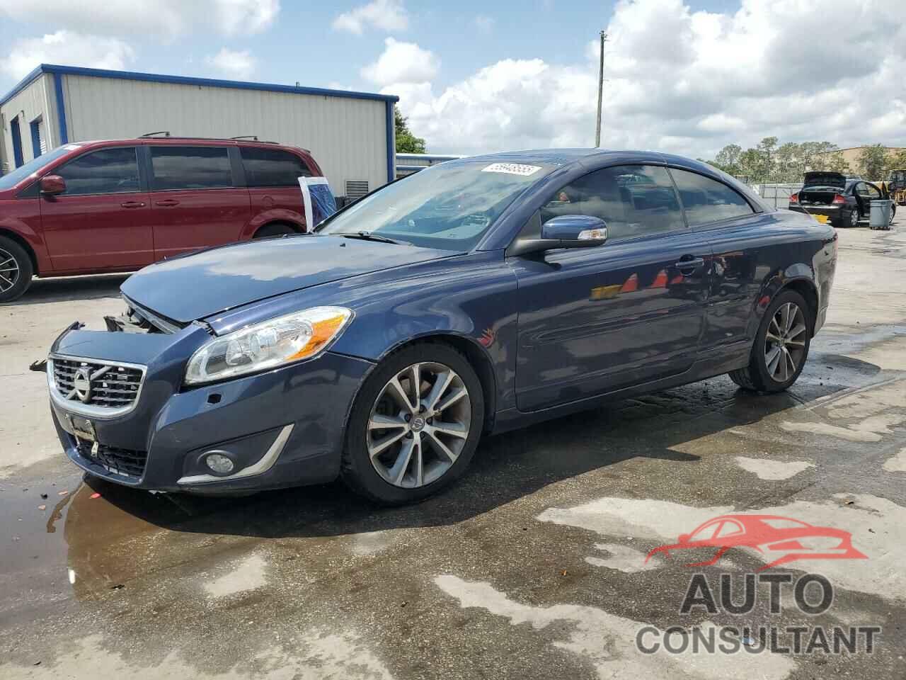 VOLVO C70 2013 - YV1672MC9DJ138037