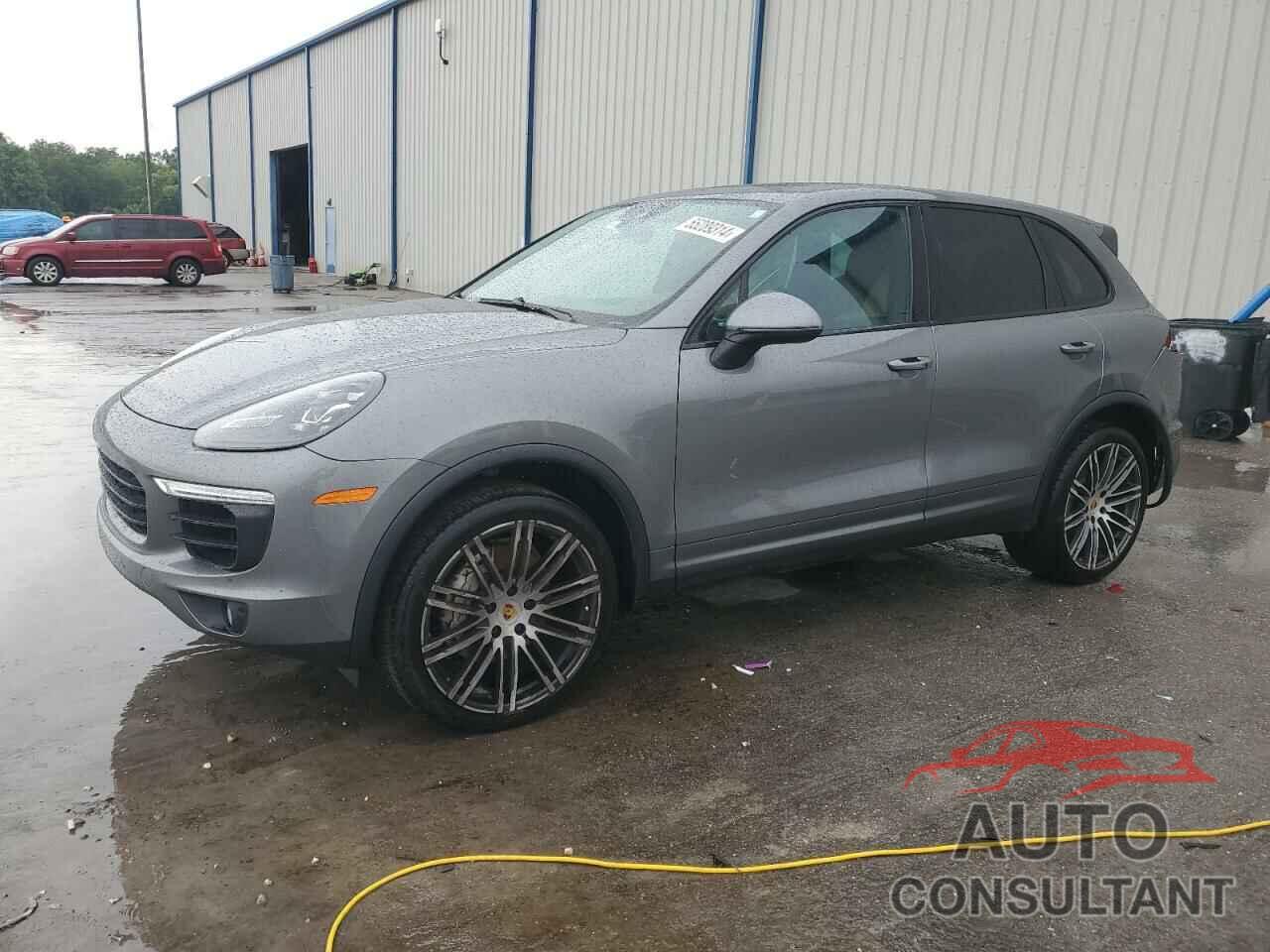 PORSCHE CAYENNE 2018 - WP1AB2A24JLA61084