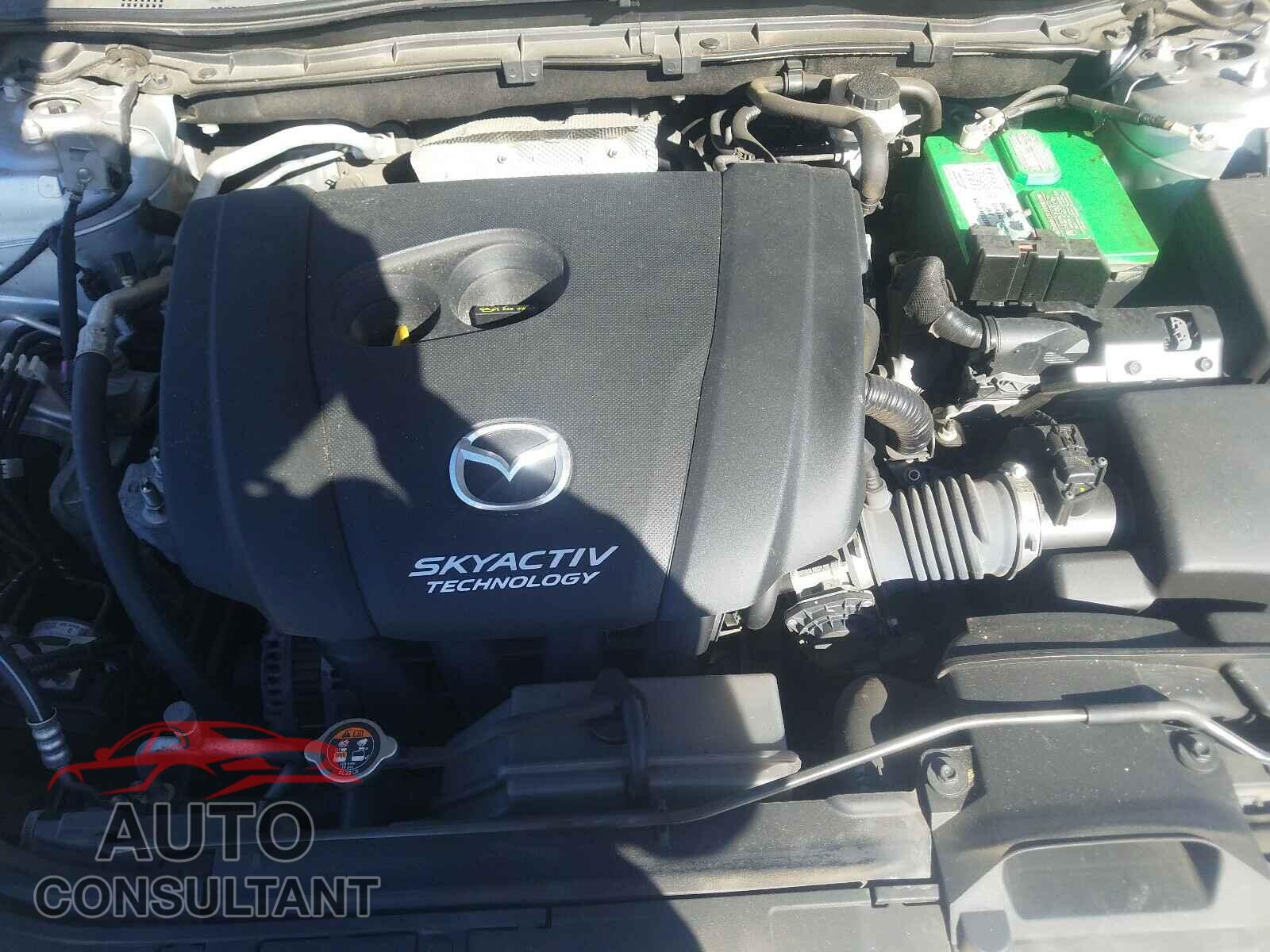 MAZDA 3 2017 - 3MZBN1U74HM116122