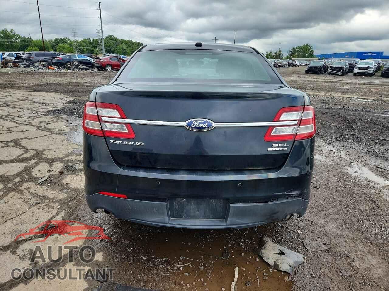 FORD TAURUS 2013 - 1FAHP2E85DG211898