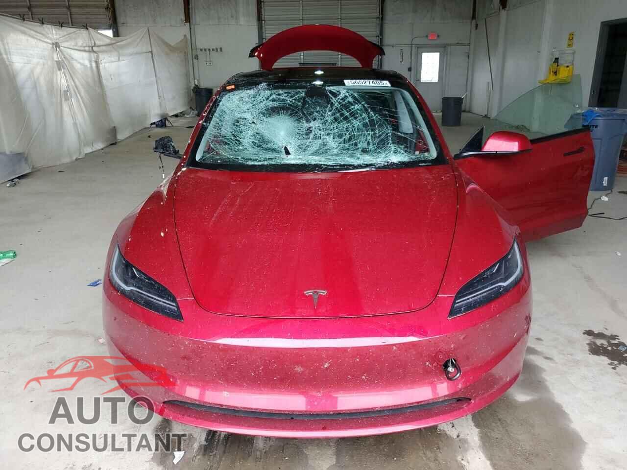 TESLA MODEL 3 2024 - 5YJ3E1EB3RF818657
