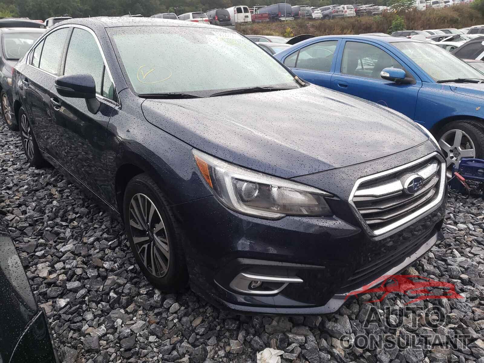 SUBARU LEGACY 2018 - 4S3BNAF66J3038747