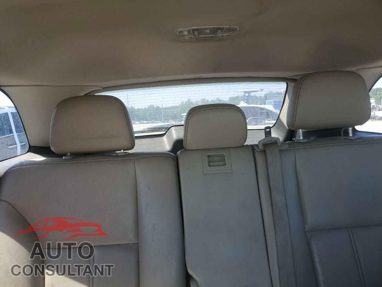 FORD EDGE 2011 - 2FMDK3JC8BBA04736
