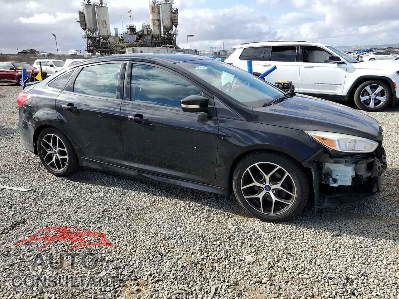 FORD FOCUS 2016 - 1FADP3F27GL212903
