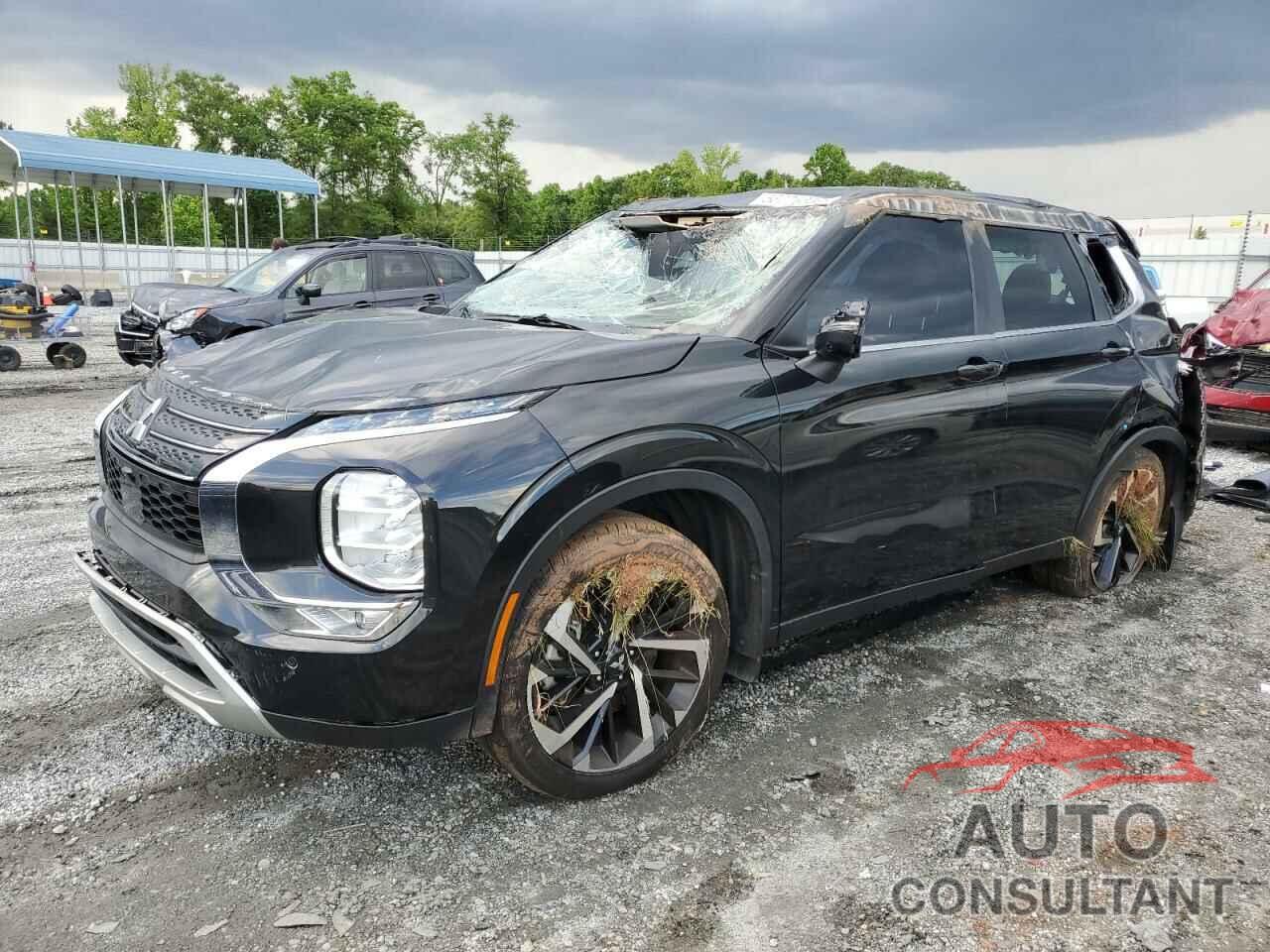 MITSUBISHI OUTLANDER 2023 - JA4J3UA83PZ020816