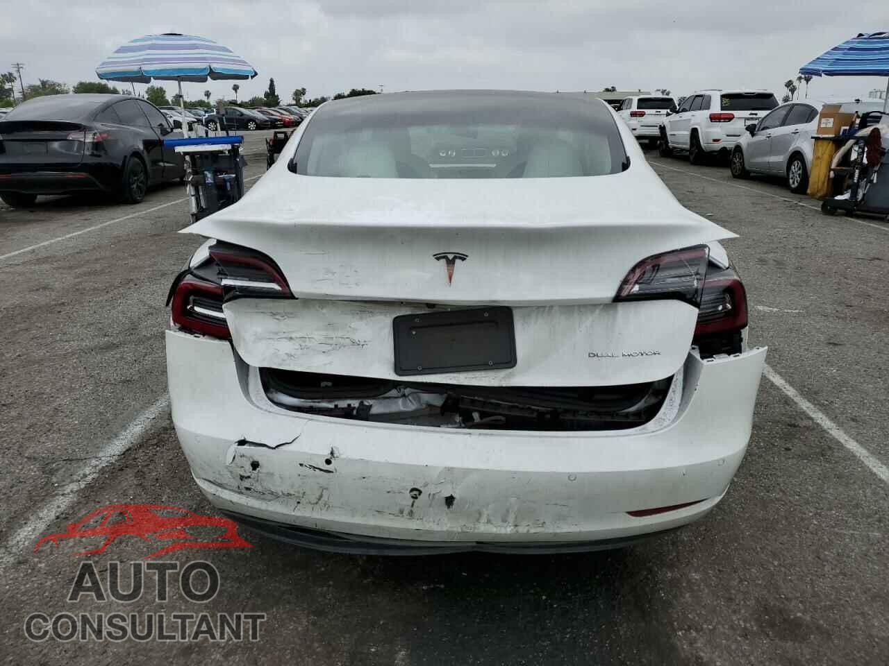 TESLA MODEL 3 2022 - 5YJ3E1EB4NF255113