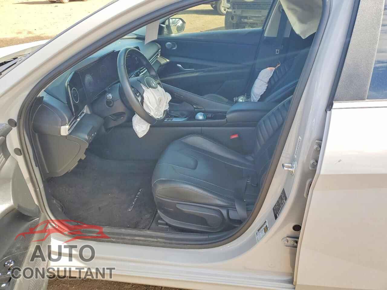 HYUNDAI ELANTRA 2023 - KMHLN4AGXPU603473