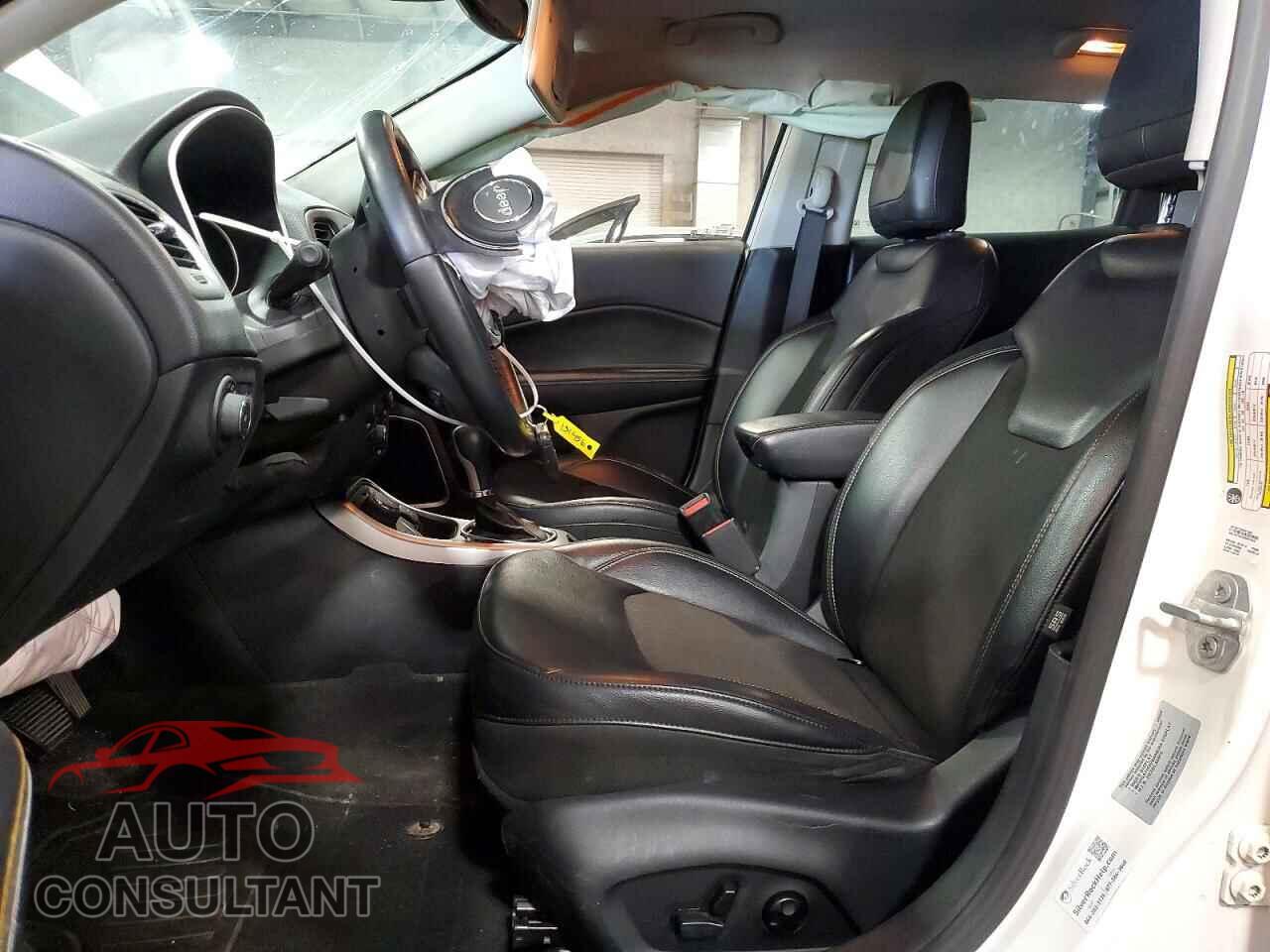 JEEP COMPASS 2017 - 3C4NJDBB9HT646774