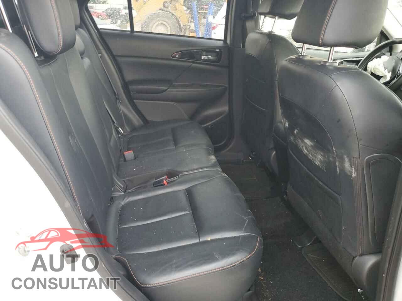 MITSUBISHI ECLIPSE 2018 - JA4AT5AA6JZ065622