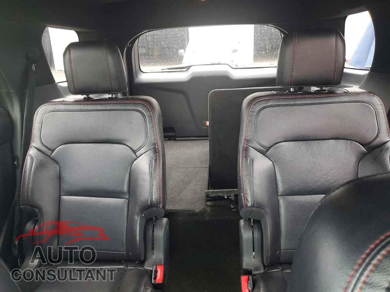 FORD EXPLORER 2018 - 1FM5K8GT7JGB85151