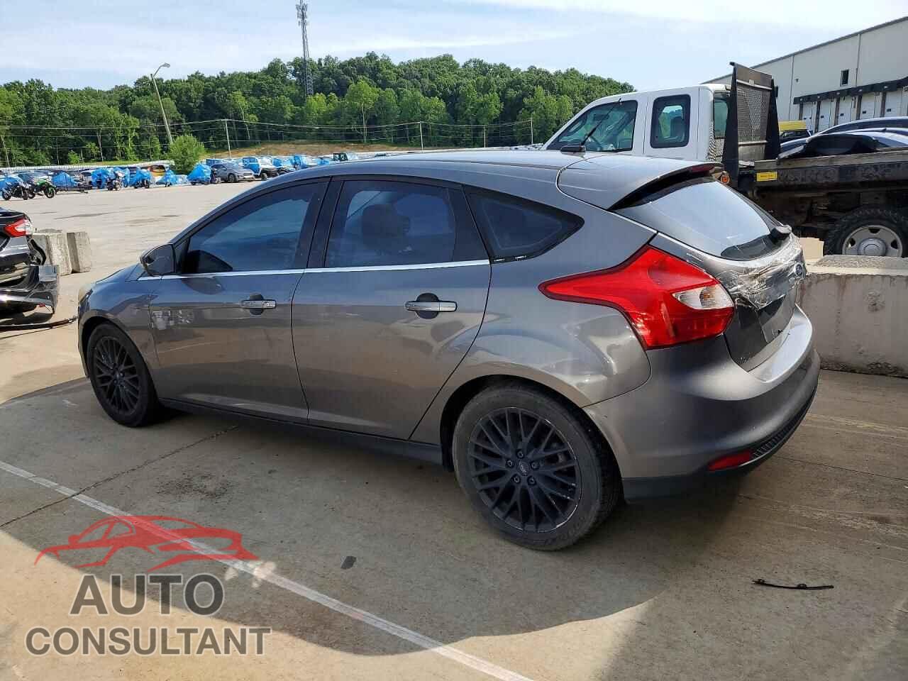 FORD FOCUS 2012 - 1FAHP3M26CL339060