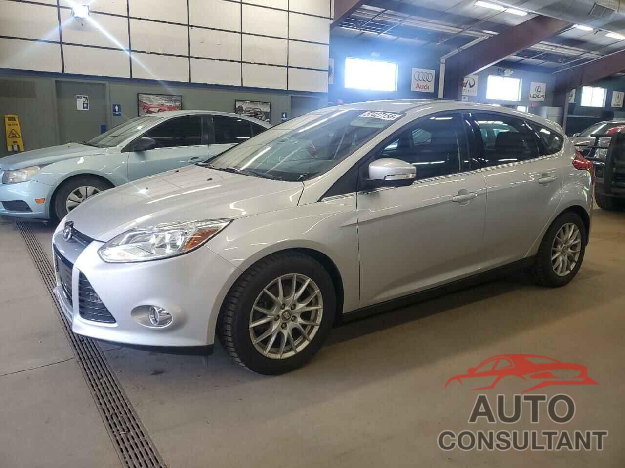 FORD FOCUS 2012 - 1FAHP3M22CL460104
